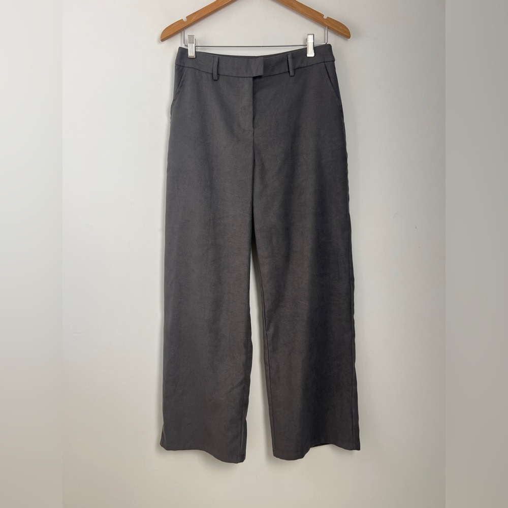 PRETTYLITTLETHING Size 4ā Gray Wide Leg Trouser Pants Soft Brushed Classic